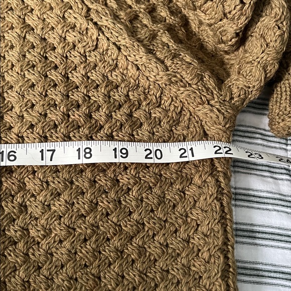 Aran Crafts Olive Wool Sweater Size Large - Picture 11 of 12